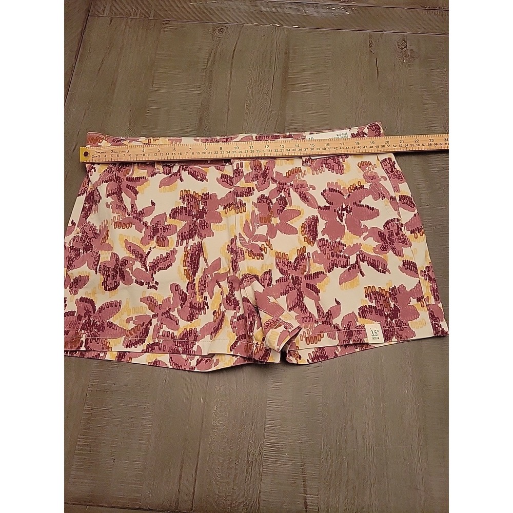 Ana Women's sz 18, MidRise Multicolor Flower Jean Shorts 40‎ Shorty Short